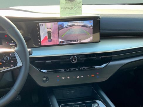 New 2025 Nissan Murano SL image 8