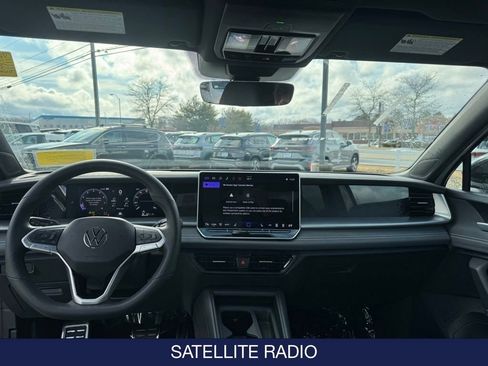 New 2026 Volkswagen Tiguan SE R-Line image 11