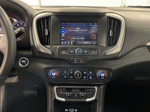 Used 2024 GMC Terrain SLE w/ Driver Convenience Package AWD/4WD image 34
