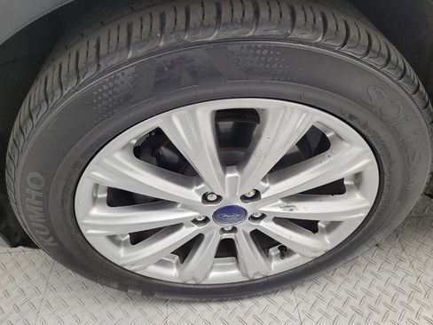 Used 2017 Ford Escape Titanium image 31