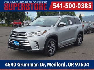 Used 2018 Toyota Highlander XLE FWD video 1