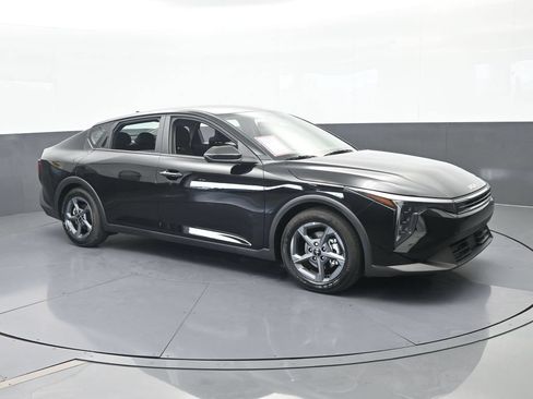 Used 2026 Kia K4 FWD image 8