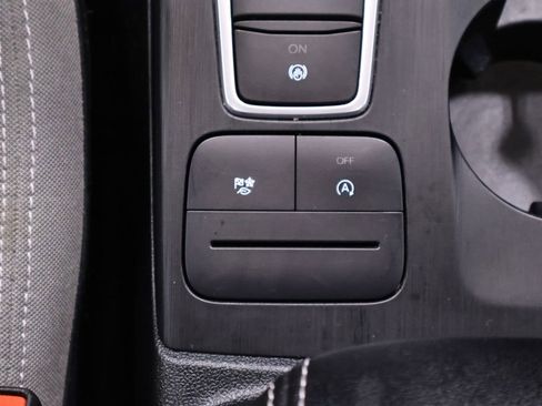 Certified 2022 Ford Escape SE w/ SE Sport Appearance Package AWD/4WD image 31