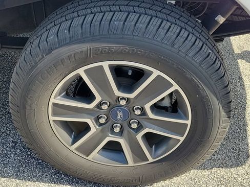 Used 2015 Ford F150 Lariat RWD image 7