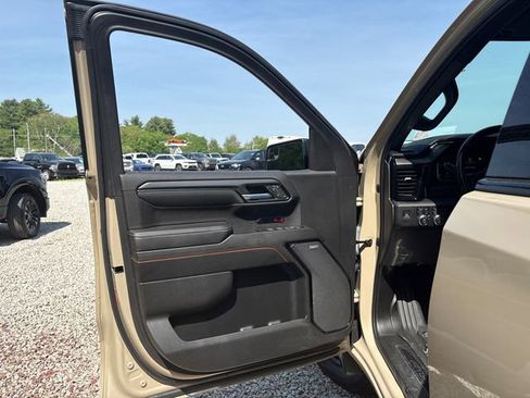 Used 2022 GMC Sierra 1500 AT4 w/ AT4 Preferred Package AWD/4WD image 15