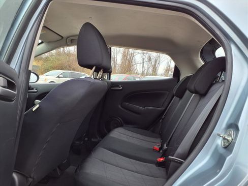 Used 2013 MAZDA MAZDA2 Sport image 21