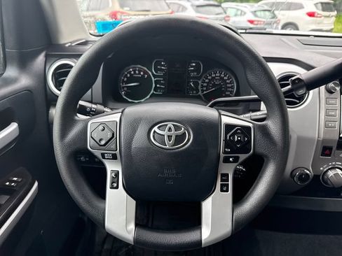 Used 2018 Toyota Tundra SR5 AWD/4WD image 16