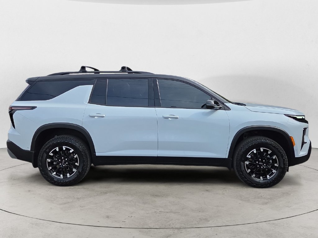 Used 2026 Chevrolet Traverse Z71 w/ Enhanced Driving Package AWD/4WD image 4