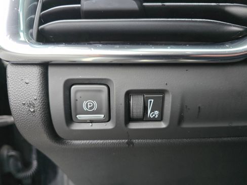 Used 2020 Cadillac XT4 Premium Luxury image 22