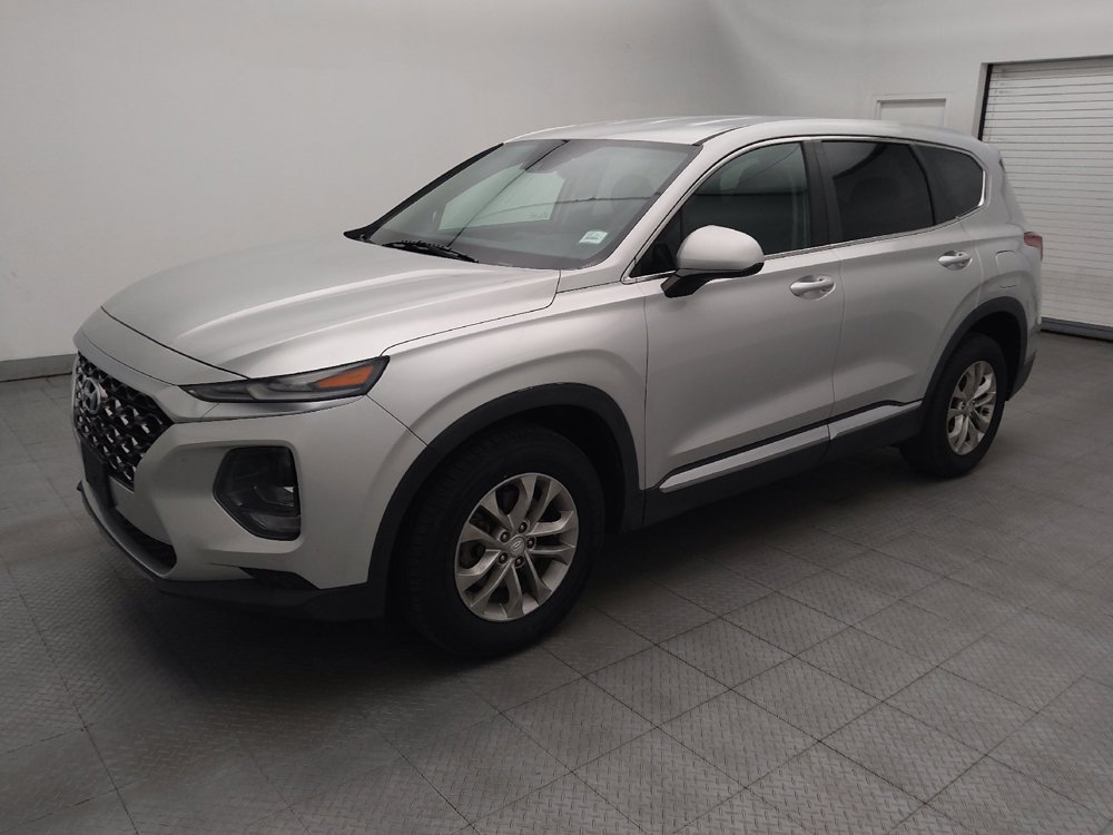 Used 2019 Hyundai Santa Fe SE FWD image 2