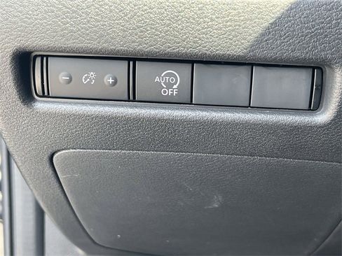 Certified 2025 Nissan Rogue S image 14