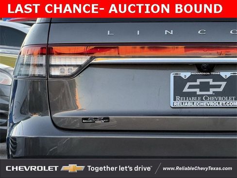 Used 2020 Lincoln Aviator Reserve w/ Equipment Group 201A image 8