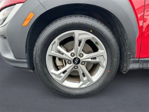 Used 2022 Hyundai Kona SEL w/ Convenience Package image 9
