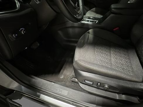 Used 2024 Chevrolet Equinox LT FWD image 7