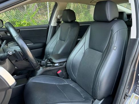 Used 2018 Honda Clarity Touring image 12