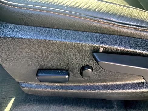 Used 2022 GMC Canyon AT4 image 18