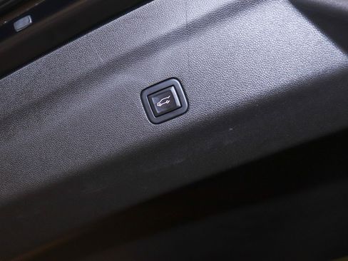 Used 2023 Cadillac Escalade V image 34