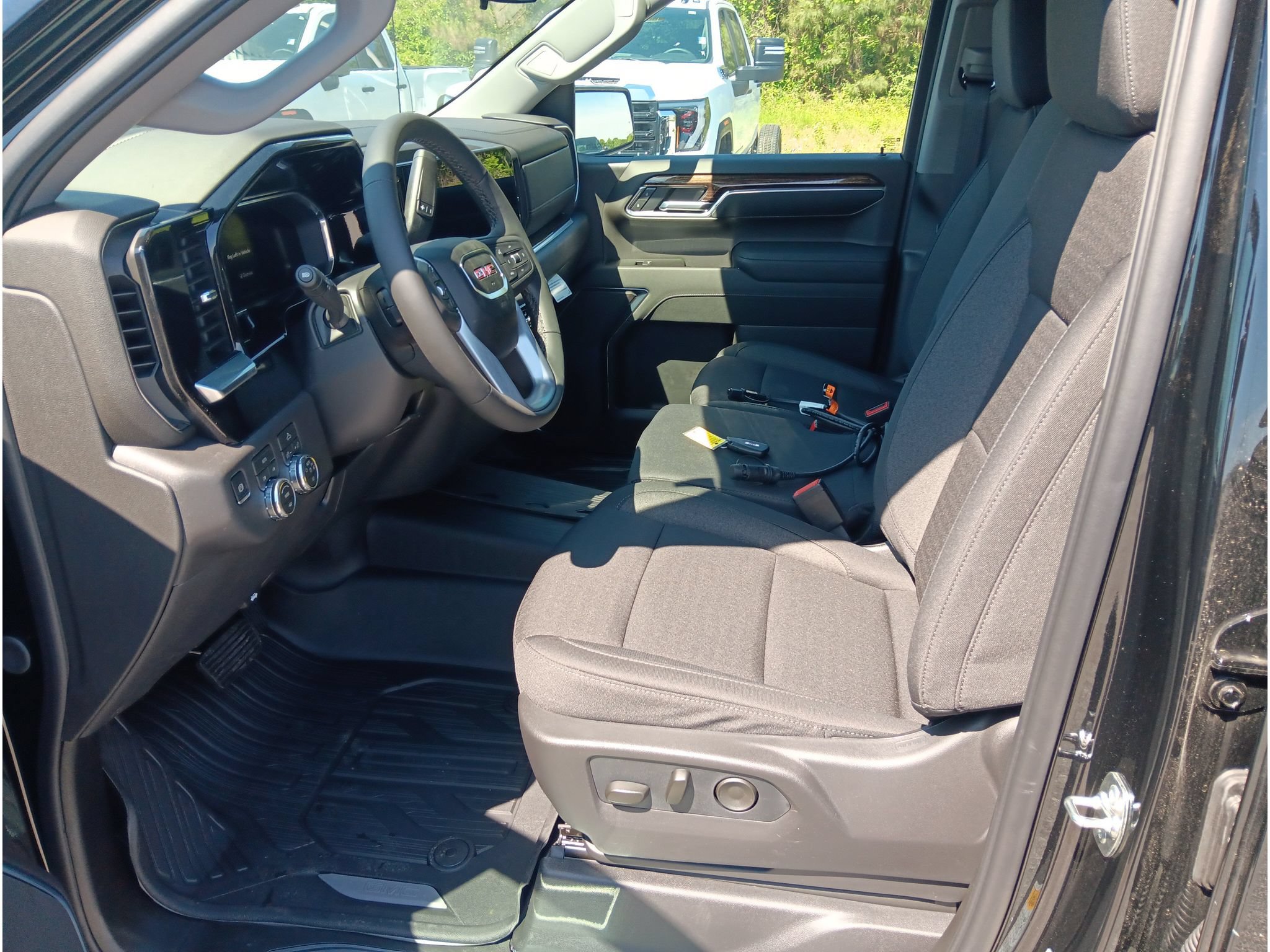 New 2026 GMC Sierra 1500 Elevation AWD/4WD image 8