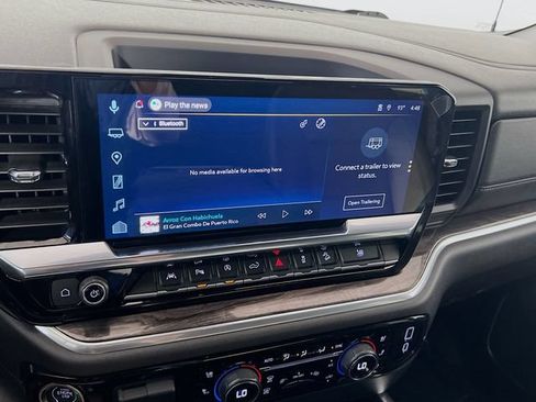 Used 2025 Chevrolet Silverado 1500 LTZ AWD/4WD image 19
