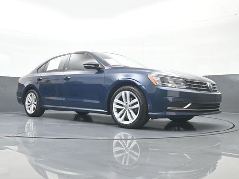 Used 2019 Volkswagen Passat 2.0T Wolfsburg image 59