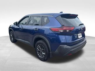 Used 2021 Nissan Rogue S FWD video 3