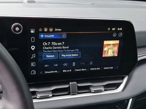 Used 2025 Chevrolet Equinox LT AWD/4WD image 16