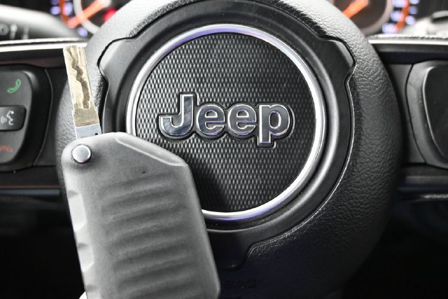 Used 2024 Jeep Wrangler Unlimited Sport AWD/4WD image 44