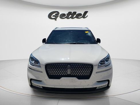 Used 2020 Lincoln Aviator Reserve w/ Equipment Group 202A AWD/4WD image 2