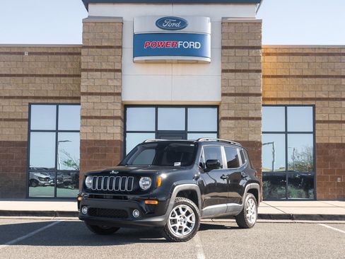 Used 2021 Jeep Renegade Latitude w/ Convenience Group image 2