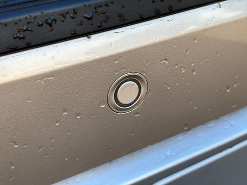 Used 2020 Ford Expedition XLT w/ Equipment Group 202A image 18