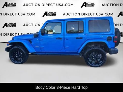 Used 2024 Jeep Wrangler Unlimited Sahara AWD/4WD image 3