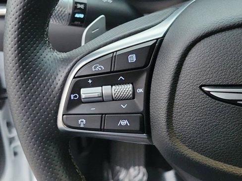 Used 2026 Genesis G70 2.5T image 26