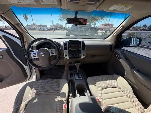 Used 2017 Nissan Frontier SV RWD image 27
