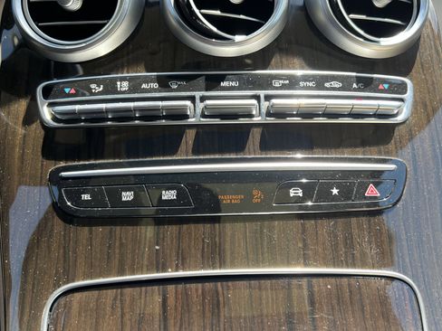 Certified 2021 Mercedes-Benz GLC 300 image 29