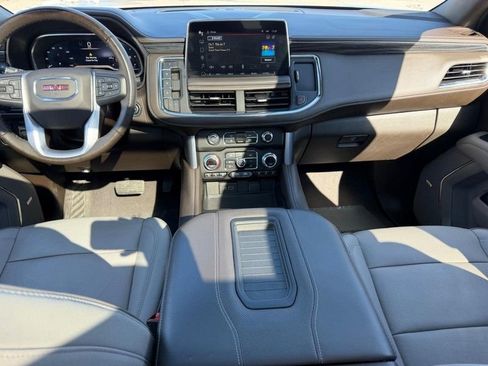 Used 2023 GMC Yukon SLT w/ SLT Premium Package AWD/4WD image 12