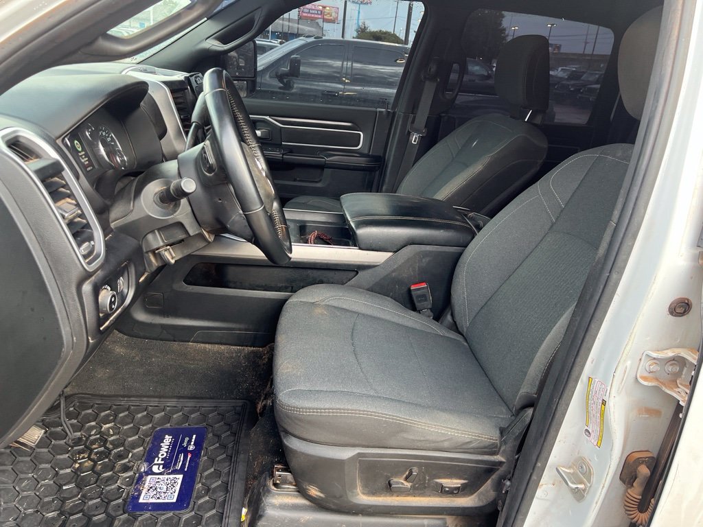 Used 2024 RAM 2500 Big Horn w/ Sport Appearance Package AWD/4WD image 7