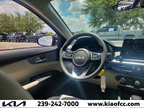 Certified 2023 Kia Forte LXS w/ LXS Technology Package FWD image 19