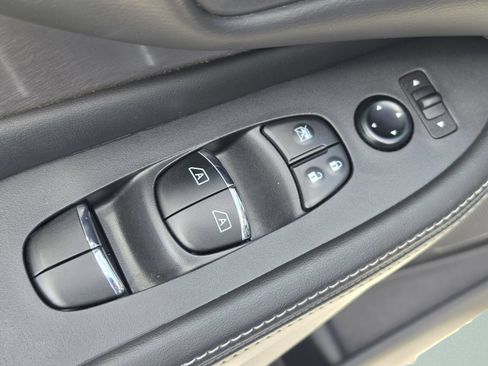 Used 2023 Nissan Murano SL w/ SL Moonroof Package FWD image 21