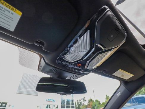 Used 2017 BMW 750i xDrive image 72