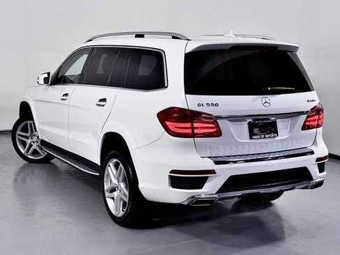 Used 2014 Mercedes-Benz GL 550 4MATIC image 12