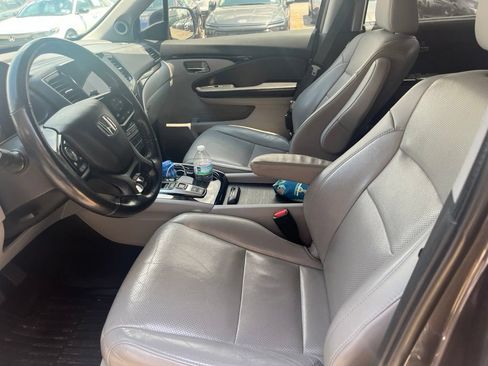 Used 2019 Honda Pilot Elite image 8