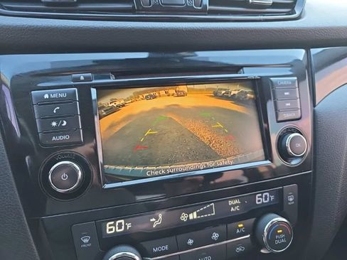 Used 2022 Nissan Rogue Sport SV FWD image 25
