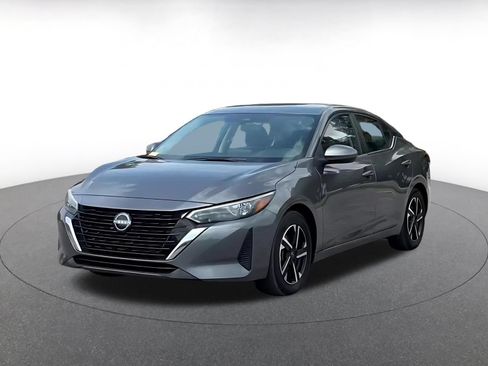 Used 2025 Nissan Sentra SV FWD image 5