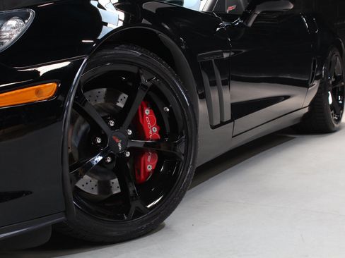 Used 2013 Chevrolet Corvette Grand Sport w/ 3LT Preferred Equipment Group RWD image 27