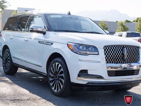 Used 2024 Lincoln Navigator Black Label AWD/4WD image 17