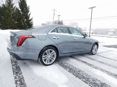 Used 2022 Cadillac CT4 Premium Luxury image 3