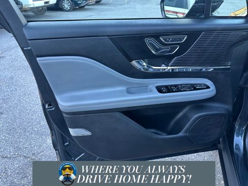 Certified 2022 Lincoln Corsair Reserve w/ Elements Package image 10