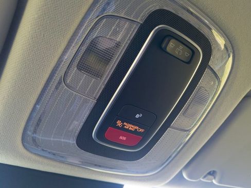 New 2027 Hyundai Kona SE FWD image 34