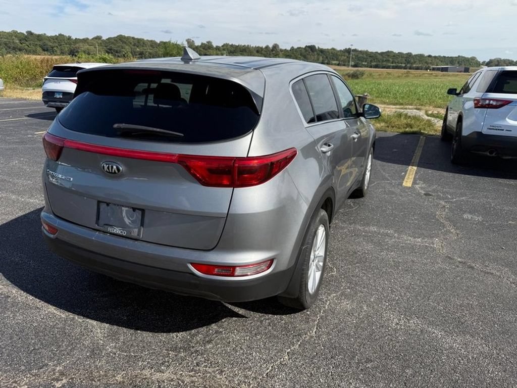 Used 2019 Kia Sportage LX FWD image 11