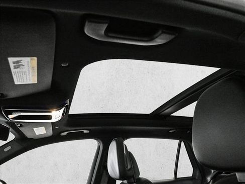 New 2026 Mercedes-Benz GLC 300 4MATIC image 17